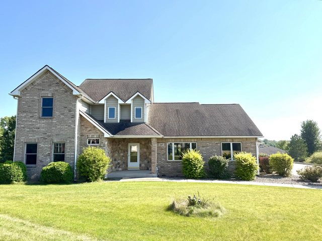 145 Victoria CIRCLE, Union Grove, WI 53182