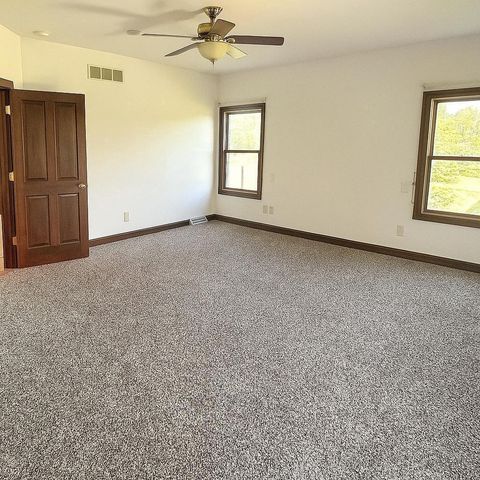 145 Victoria CIRCLE, Union Grove, WI 53182