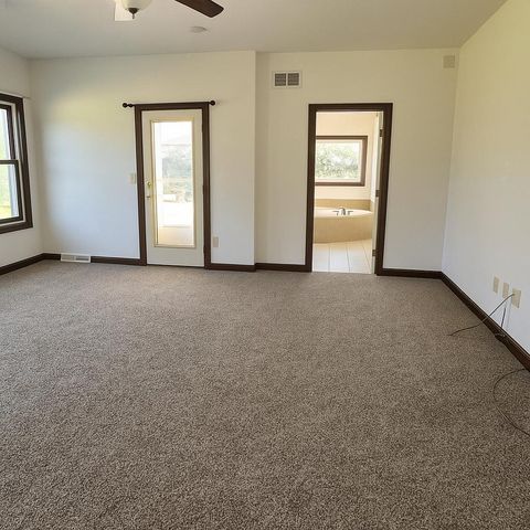 145 Victoria CIRCLE, Union Grove, WI 53182