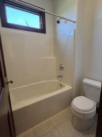 145 Victoria CIRCLE, Union Grove, WI 53182