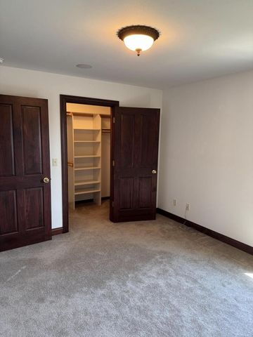 145 Victoria CIRCLE, Union Grove, WI 53182