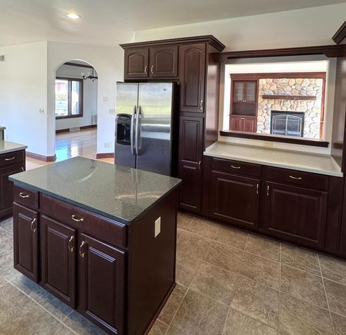 145 Victoria CIRCLE, Union Grove, WI 53182