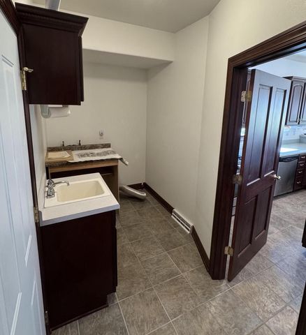 145 Victoria CIRCLE, Union Grove, WI 53182