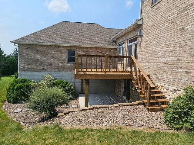 145 Victoria CIRCLE, Union Grove, WI 53182