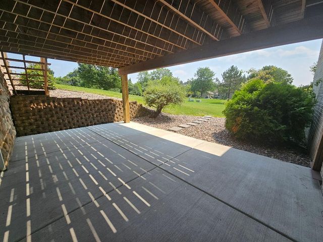 145 Victoria CIRCLE, Union Grove, WI 53182