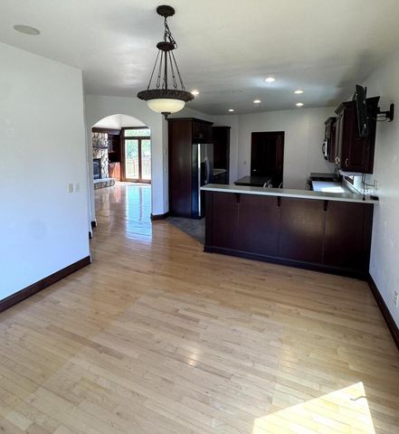 145 Victoria CIRCLE, Union Grove, WI 53182