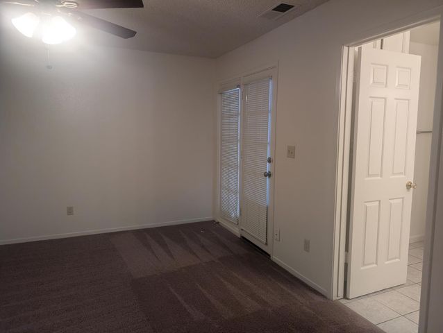 570 W Escalon Avenue, Clovis, CA 93612