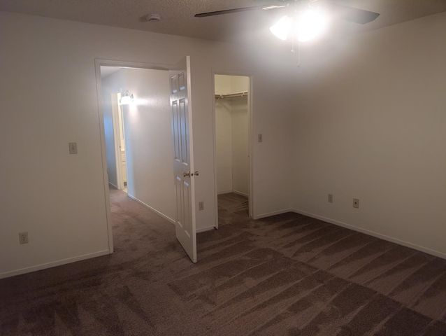 570 W Escalon Avenue, Clovis, CA 93612