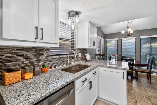 1326 Dogwood Trail, Lewisville, TX 75067