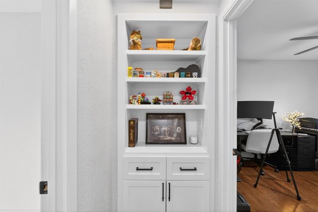 1326 Dogwood Trail, Lewisville, TX 75067