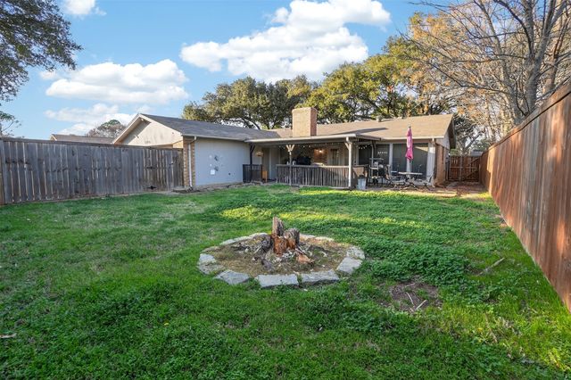 1326 Dogwood Trail, Lewisville, TX 75067