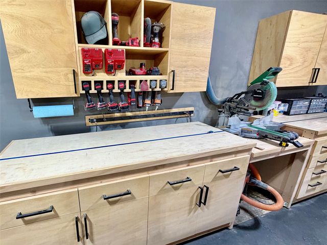 1326 Dogwood Trail, Lewisville, TX 75067