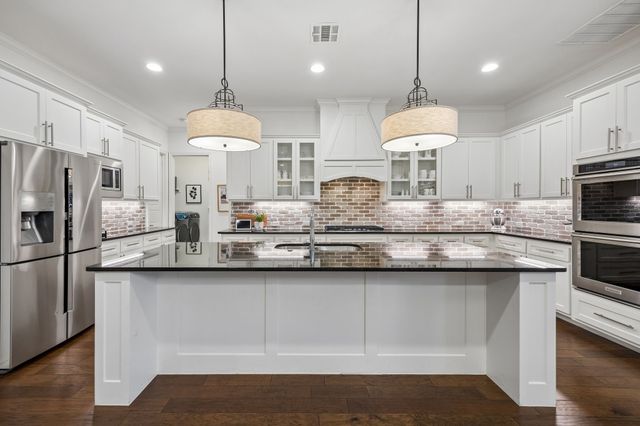 13624 Walsh Avenue, Fort Worth, TX 76008