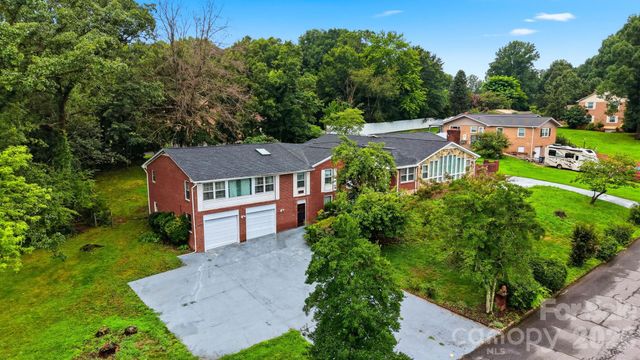 103 Castlegate Drive, Morganton, NC 28655