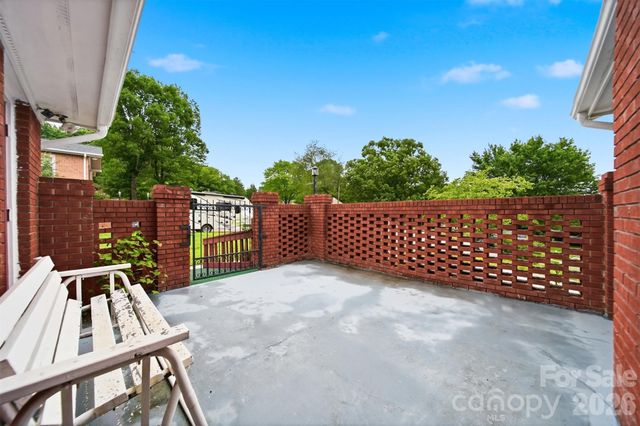 103 Castlegate Drive, Morganton, NC 28655