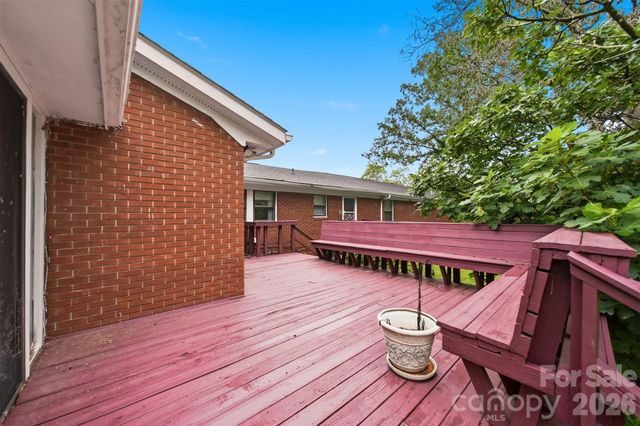 103 Castlegate Drive, Morganton, NC 28655
