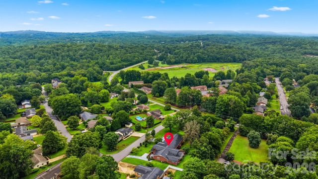 103 Castlegate Drive, Morganton, NC 28655