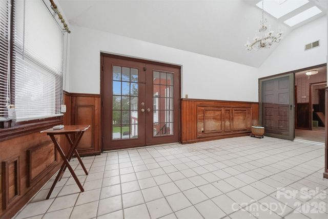 103 Castlegate Drive, Morganton, NC 28655