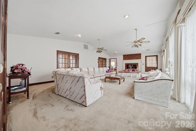 103 Castlegate Drive, Morganton, NC 28655