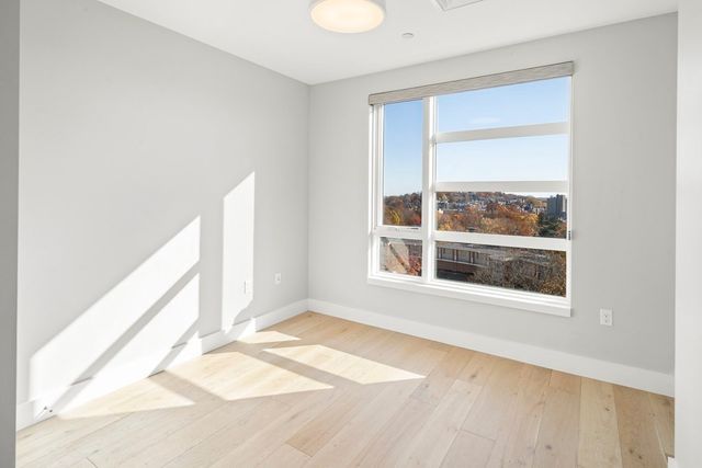 1650 Commonwealth Ave 606, Boston, MA 02135