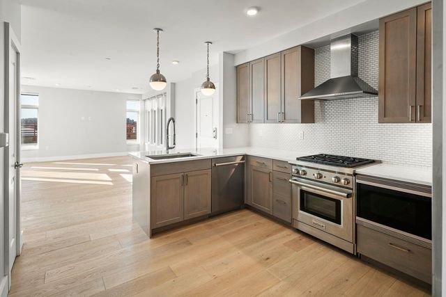 1650 Commonwealth Ave 606, Boston, MA 02135