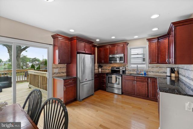 554 WALES RD, Havertown, PA 19083