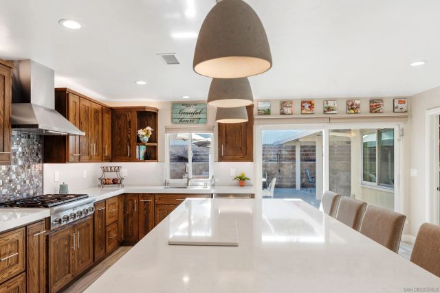 11941 Callado Rd, San Diego, CA 92128