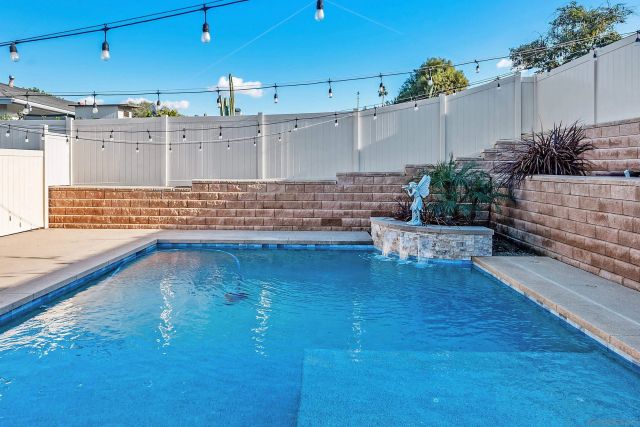 11941 Callado Rd, San Diego, CA 92128