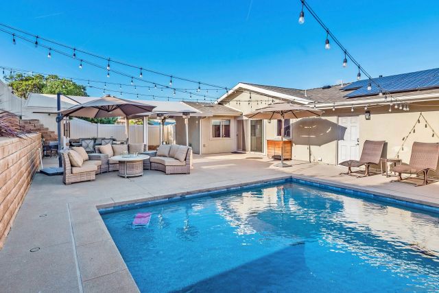 11941 Callado Rd, San Diego, CA 92128