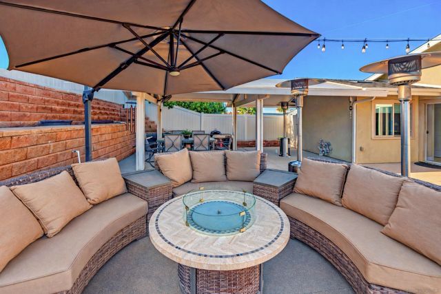 11941 Callado Rd, San Diego, CA 92128