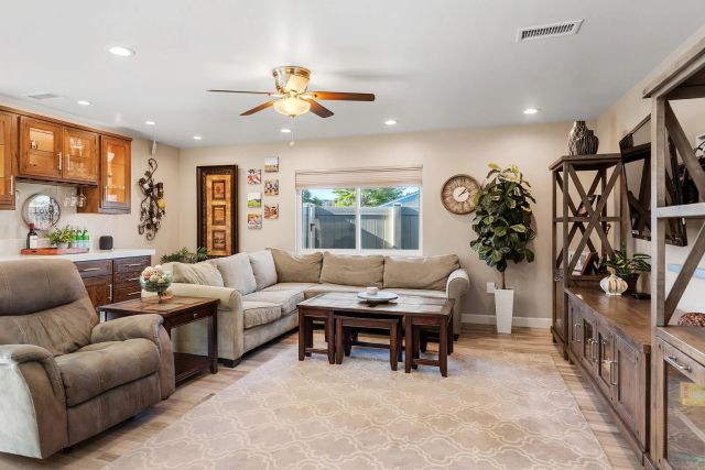 11941 Callado Rd, San Diego, CA 92128