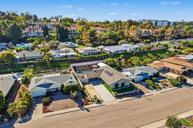 11941 Callado Rd, San Diego, CA 92128