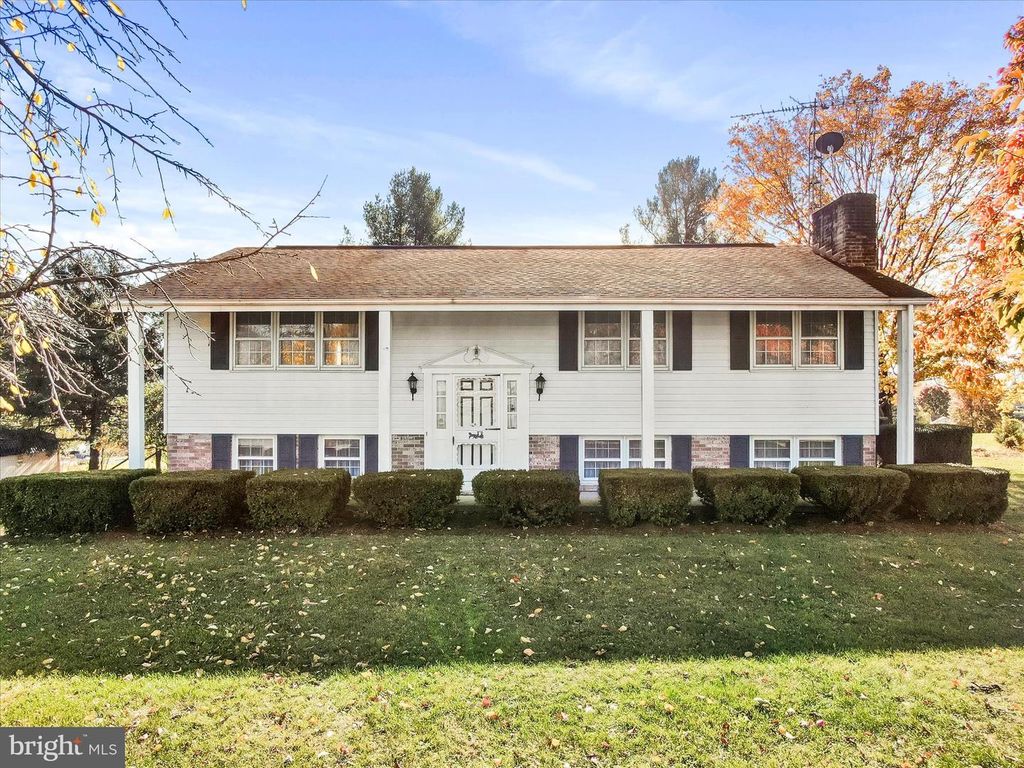 593 AMERICA DRIVE, Saint Thomas, PA 17252