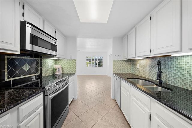 3052 kings lake BLVD # 7554, Naples, FL 34112