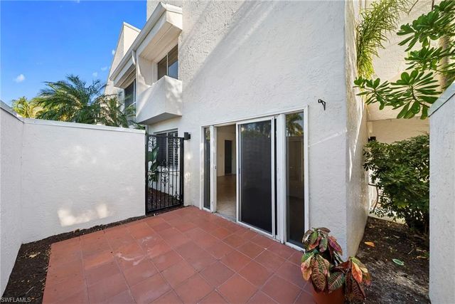 3052 kings lake BLVD # 7554, Naples, FL 34112