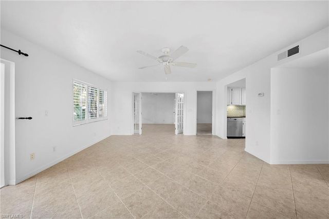 3052 kings lake BLVD # 7554, Naples, FL 34112
