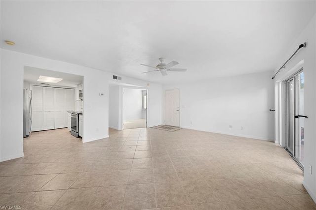 3052 kings lake BLVD # 7554, Naples, FL 34112