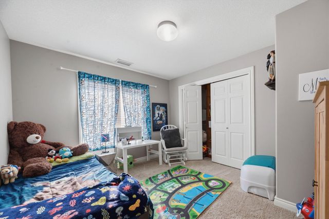 6915 W Garden Ridge Ct, Wichita, KS 67205
