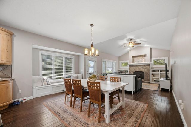 6915 W Garden Ridge Ct, Wichita, KS 67205