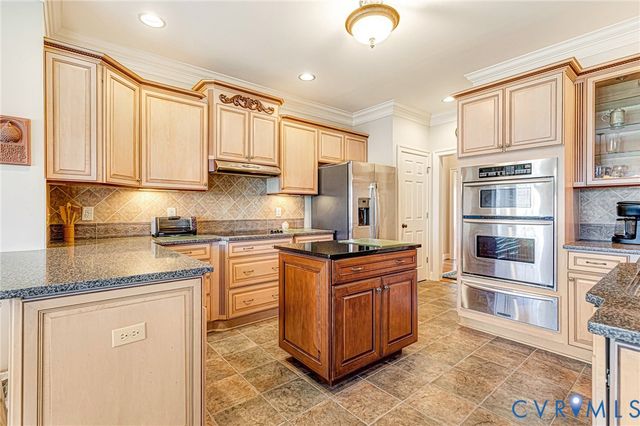 14461 Riverside Dr, Ashland, VA 23005
