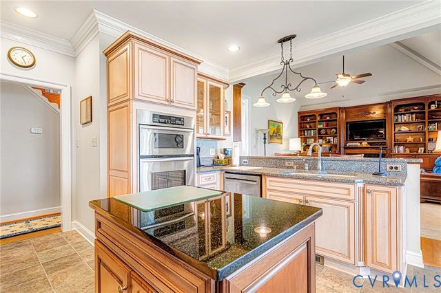 14461 Riverside Dr, Ashland, VA 23005