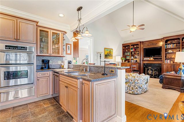 14461 Riverside Dr, Ashland, VA 23005