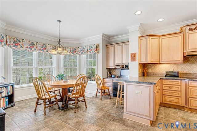 14461 Riverside Dr, Ashland, VA 23005