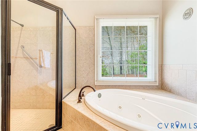14461 Riverside Dr, Ashland, VA 23005
