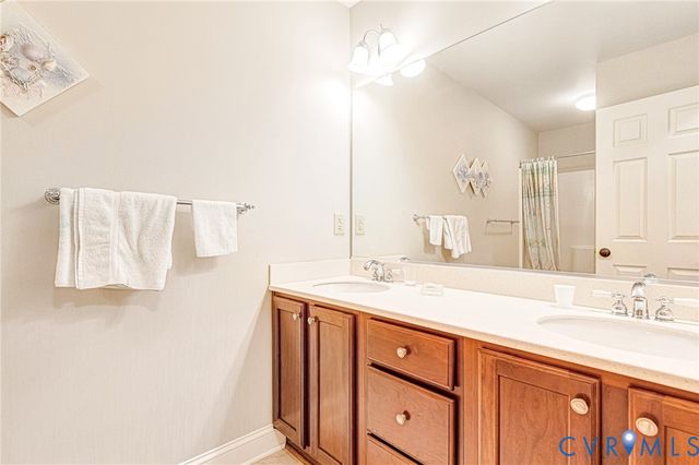 14461 Riverside Dr, Ashland, VA 23005