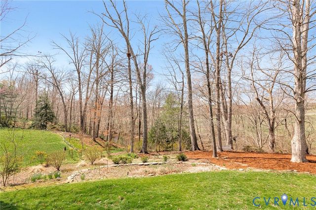 14461 Riverside Dr, Ashland, VA 23005