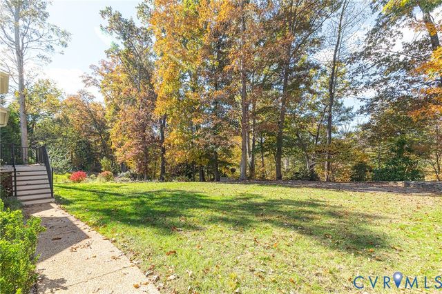 14461 Riverside Dr, Ashland, VA 23005