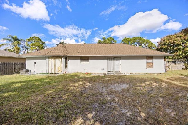 1376 DANBURY STREET SW, Palm Bay, FL 32908