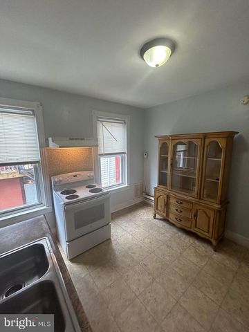 418 SCHUYLKILL AVE, Reading, PA 19601