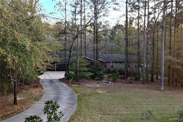 12318 Hidden Falls, Northport, AL 35475